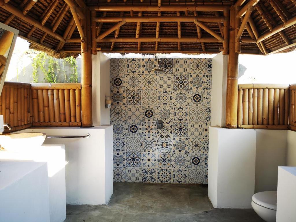 Bamboo Bungalows Nusa Lembongan  Exterior photo